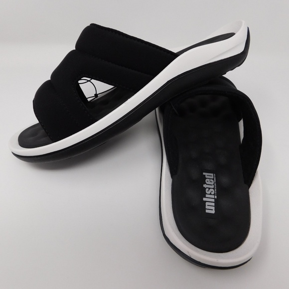 Unlisted Kenneth Cole Sandals Mens 7M Quinn Quilted Slides Black Shoes NEW - Picture 3 of 6